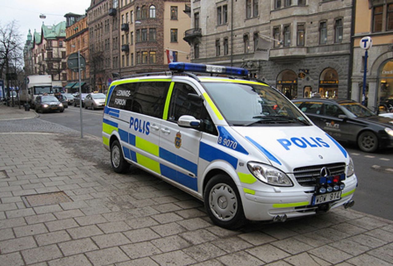 Švedska policija uhitila 14 ljudi zbog krijumčarenja imigranata