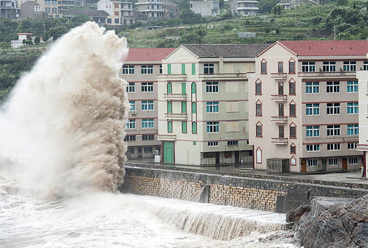 Japanske vlasti zbog tajfuna savjetuju evakuaciju 120.000 ljudi