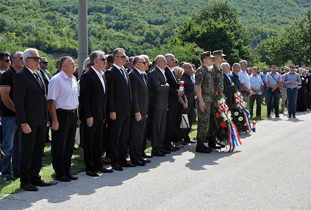 Grabovica: Poziv tužiteljstvu da pogleda dokumentarce koji dokazuju Halilovićevu odgovornost 