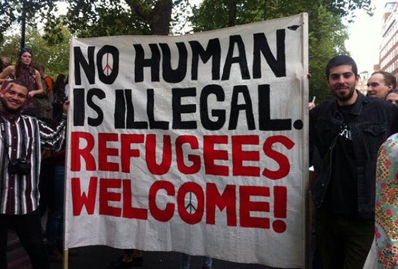 Deseci tisuća prosvjednika na skupovima potpore izbjeglicama