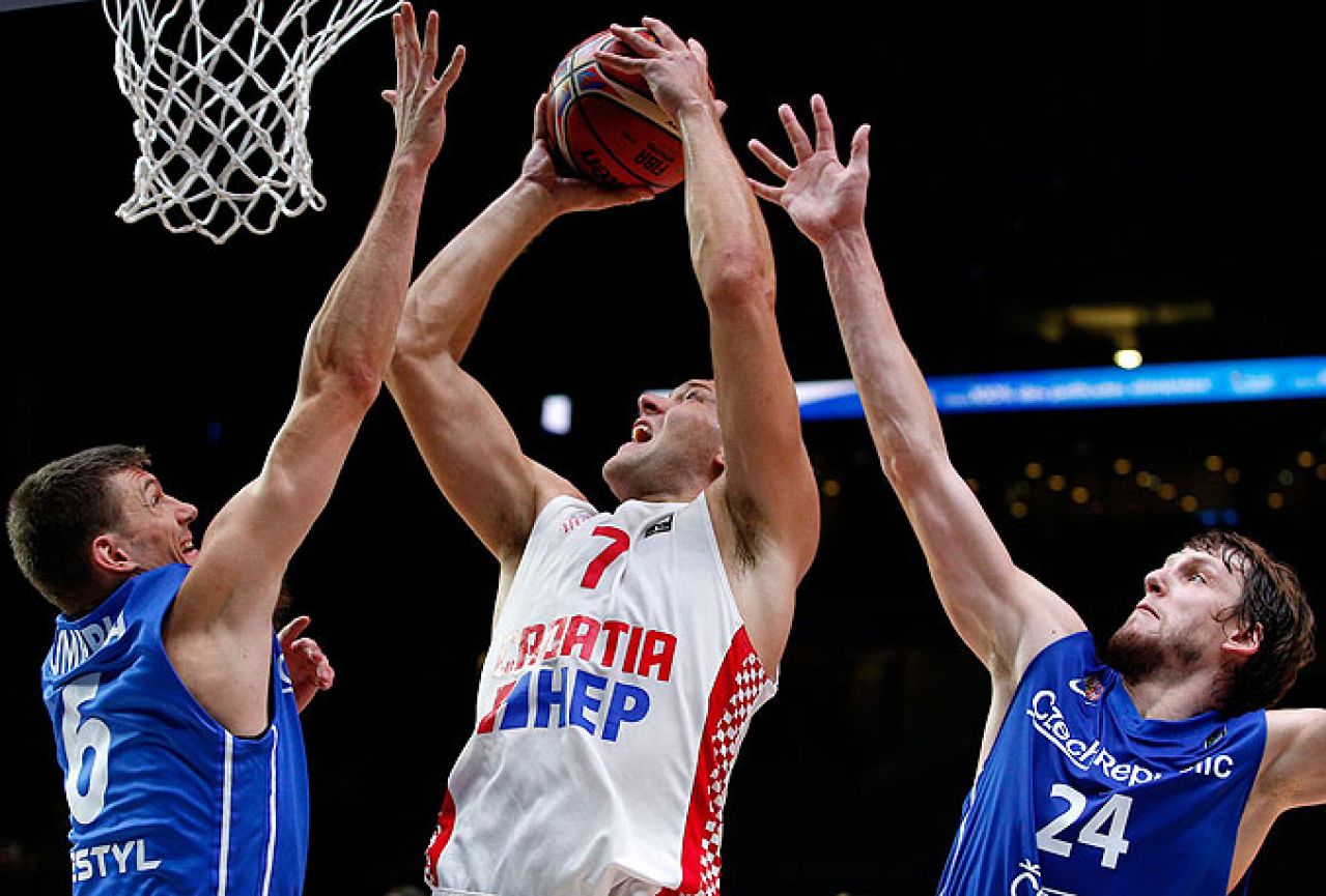 Hrvatska okončala EuroBasket debaklom protiv Češke