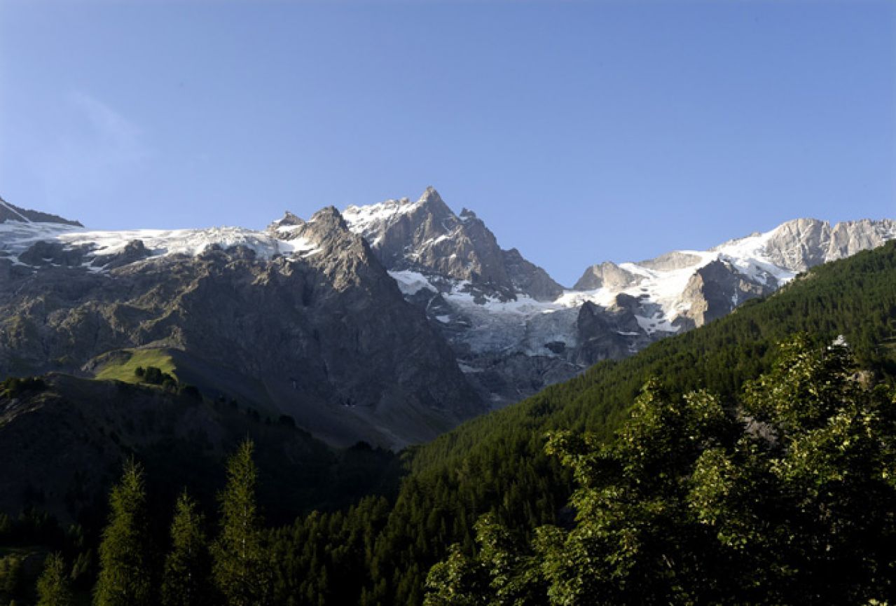 U francuskim Alpama poginulo sedam planinara