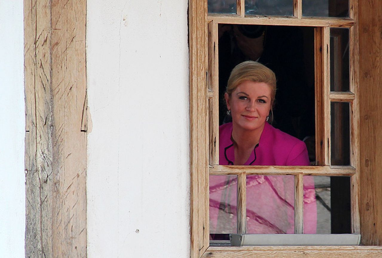 Kolinda (G)Rozna