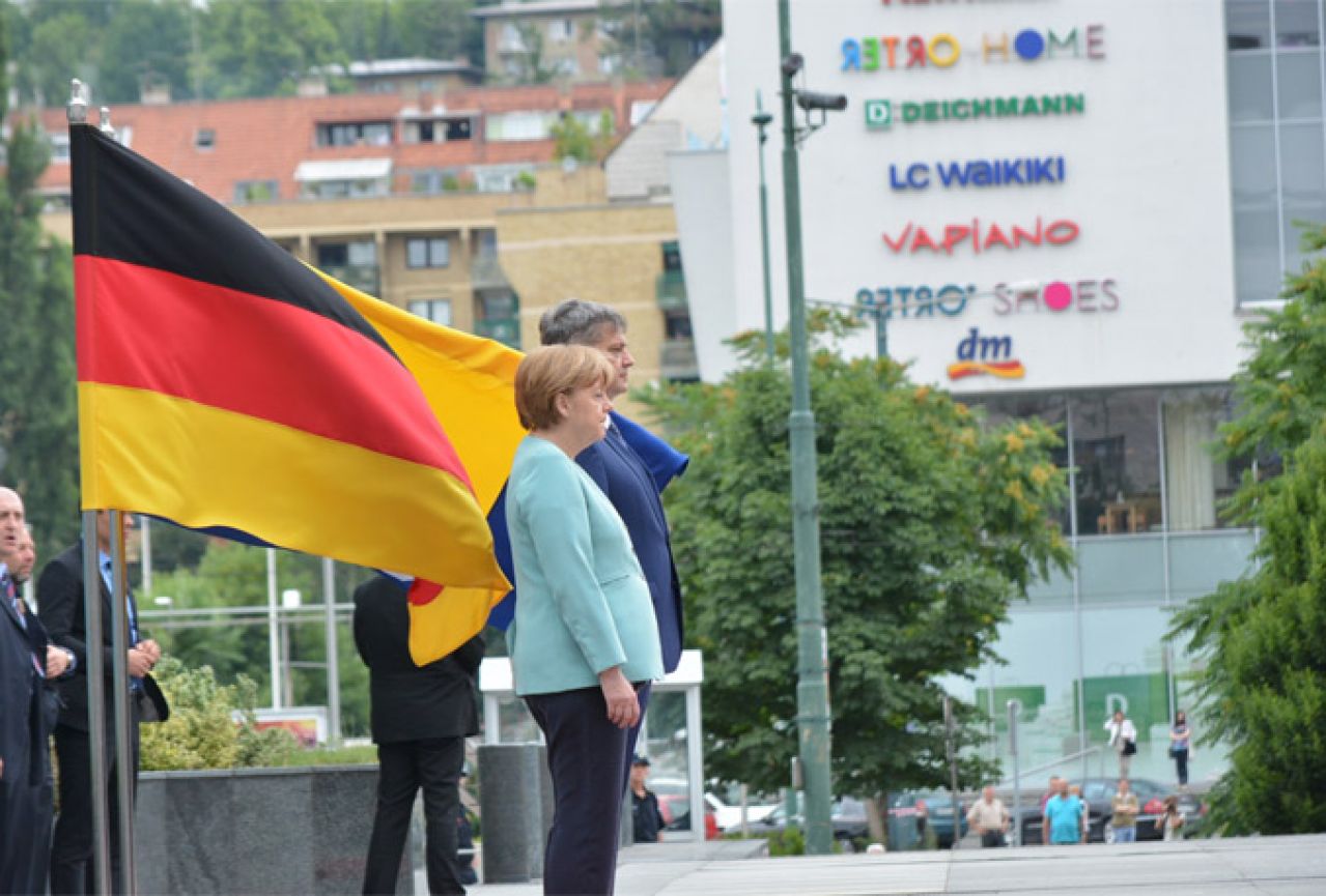 Merkel kritičarima: Mislim da trebamo ponovno stvoriti europski duh