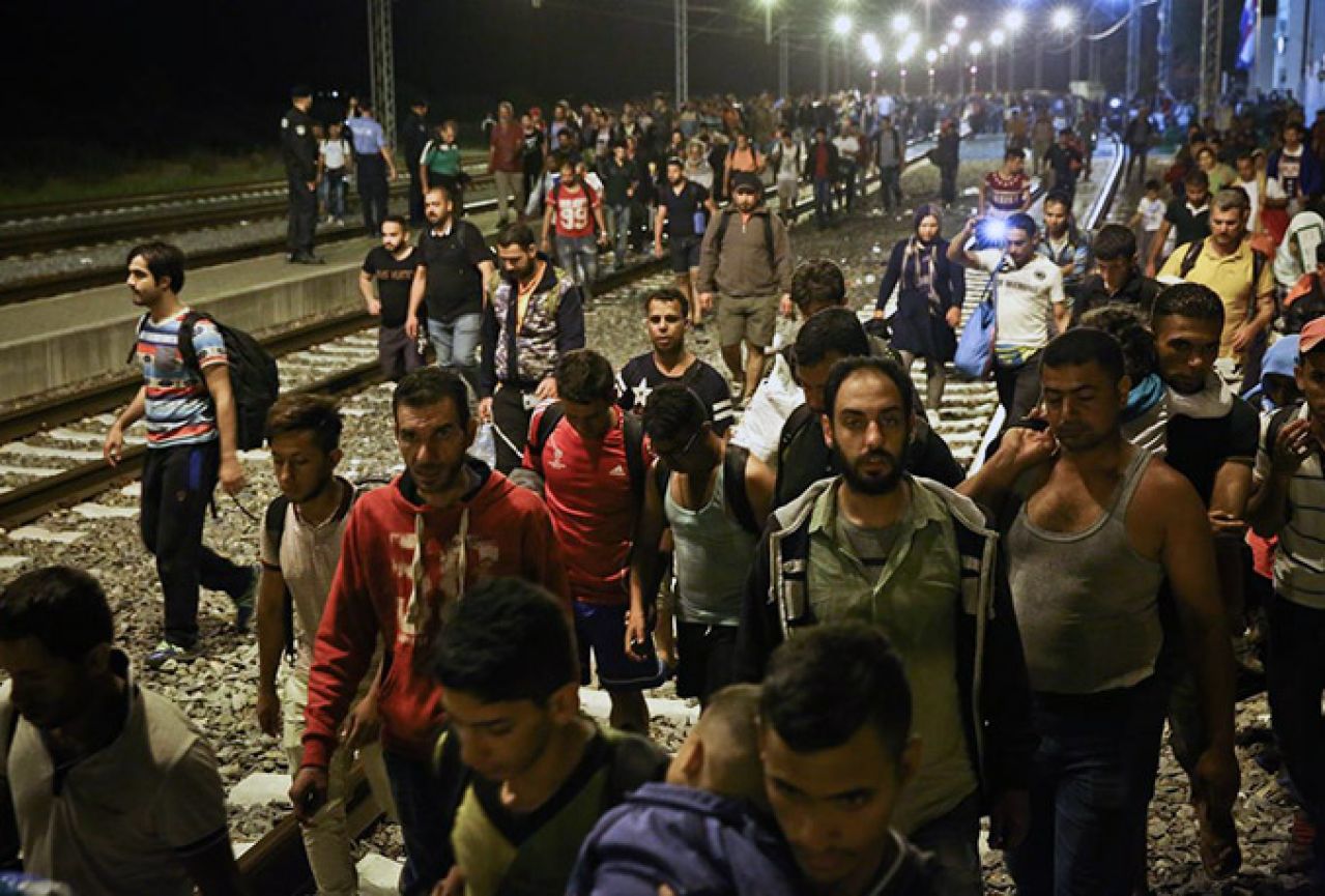 Izbjeglički val se slijeva u Hrvatsku, moguće zatvaranje granica