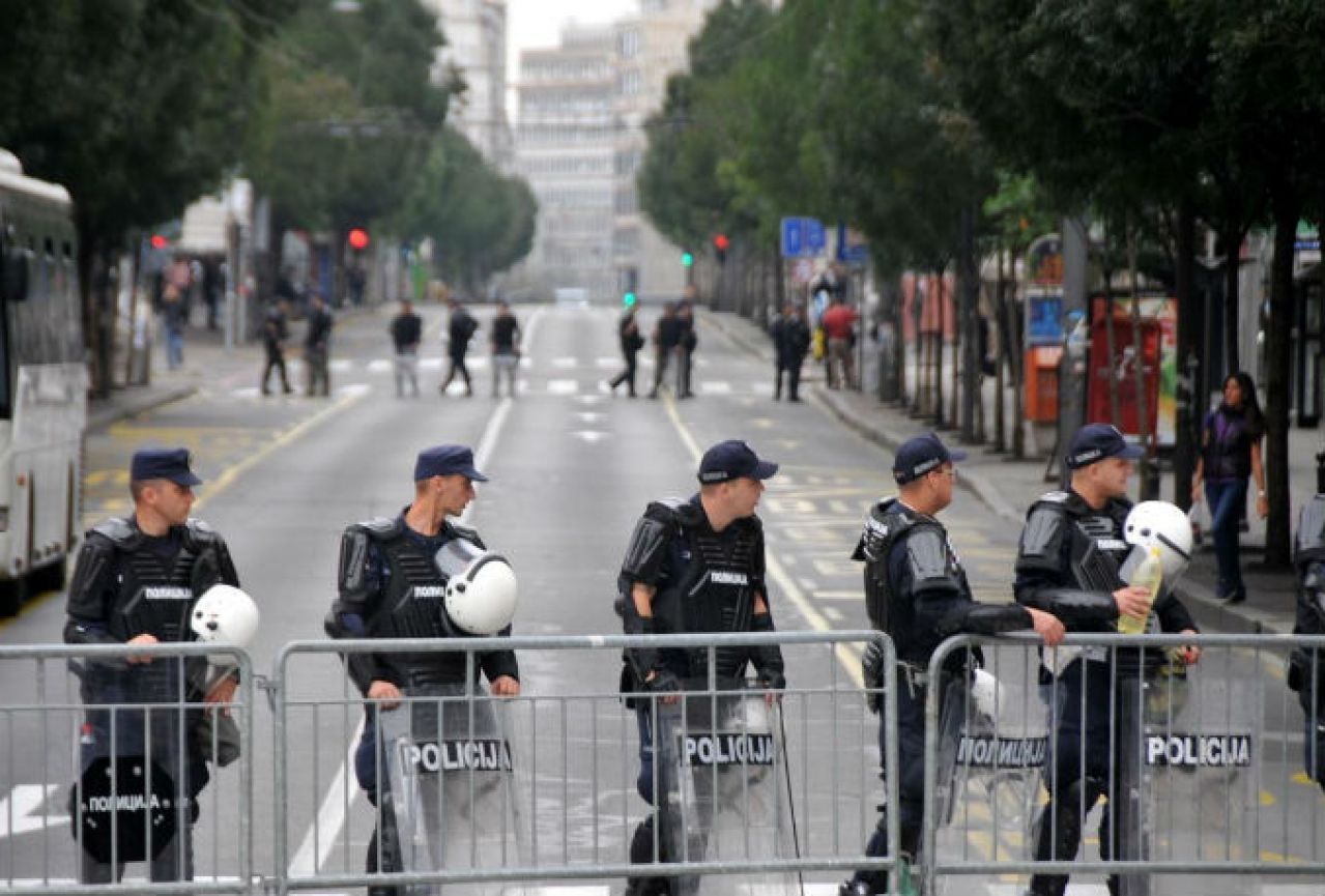 Velik broj policajaca osigurava ‘Paradu ponosa’ u Beogradu