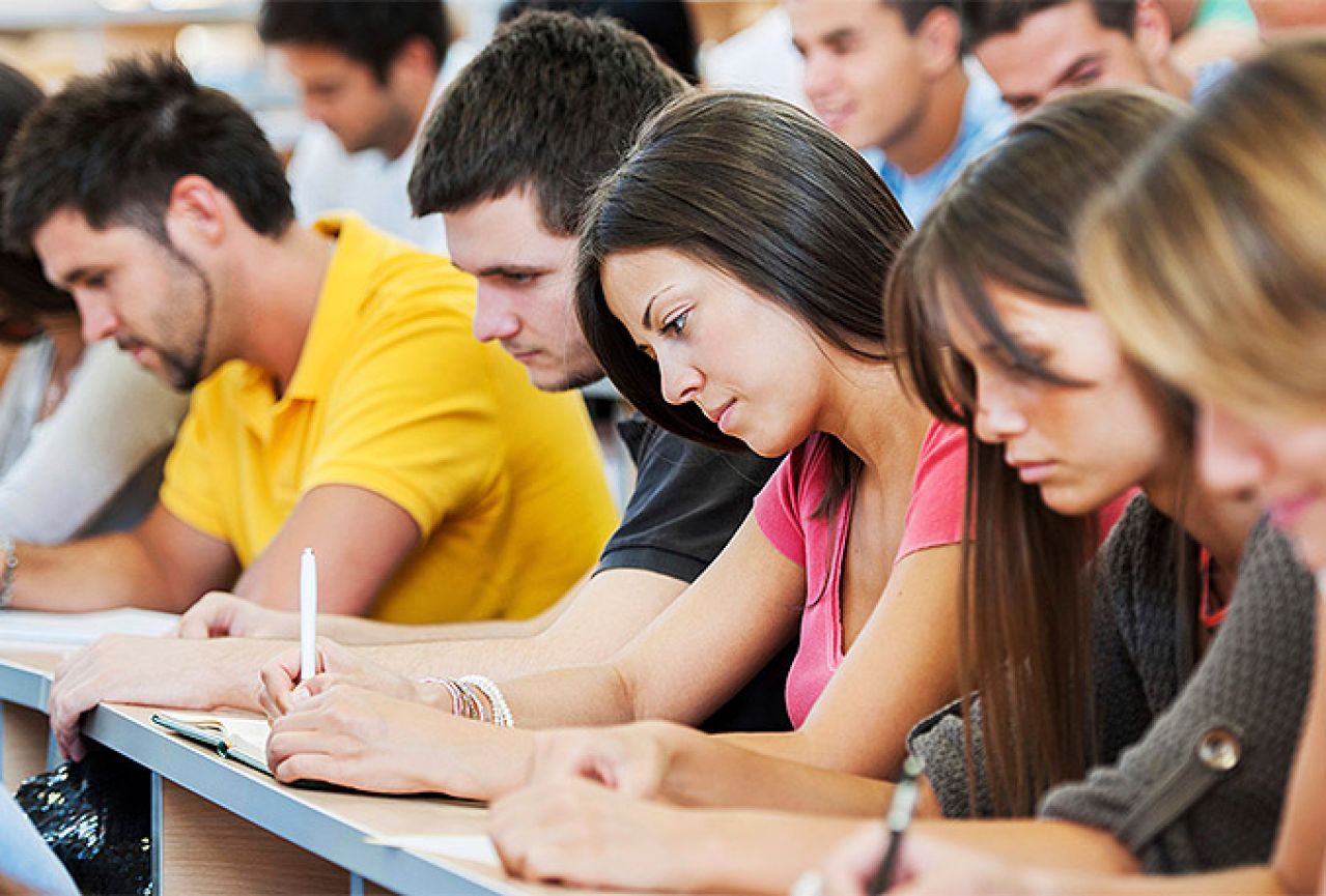 S kakvim prijevozom dalmatinski studenti putuju u Mostar?