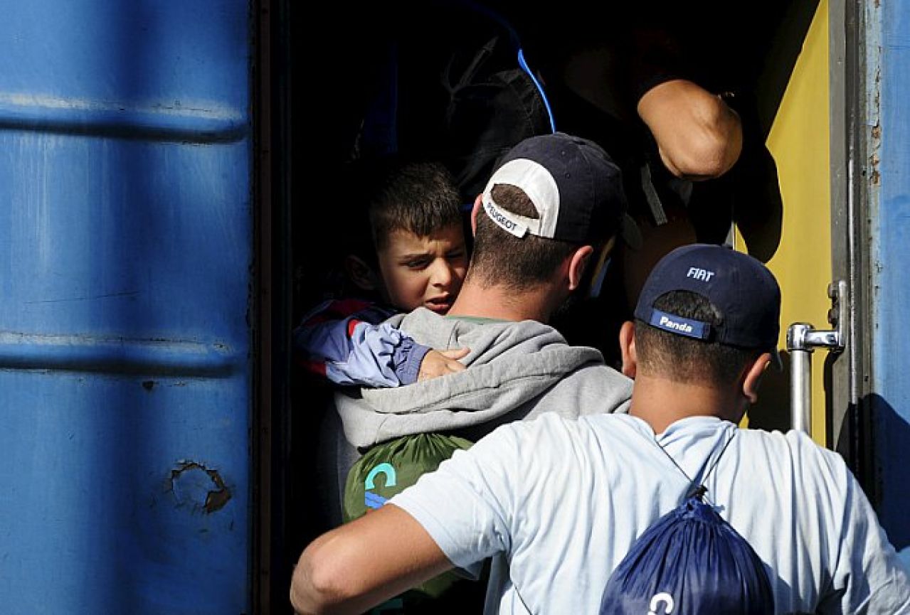 Mađarska: Srbin uhićen zbog krijumčarenja izbjeglica iz Sirije
