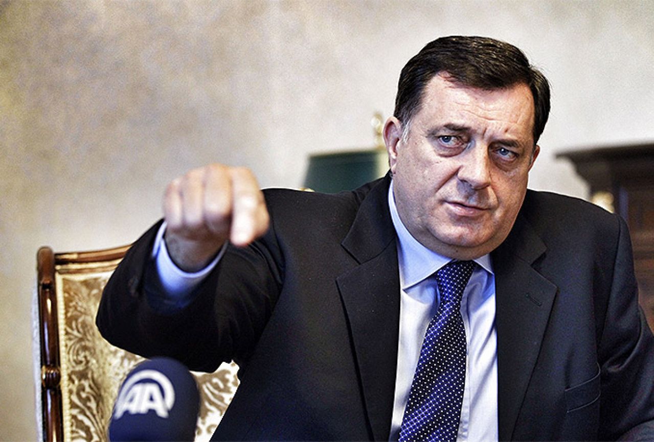 Vogel: SAD i EU mogu zaustaviti Dodika 