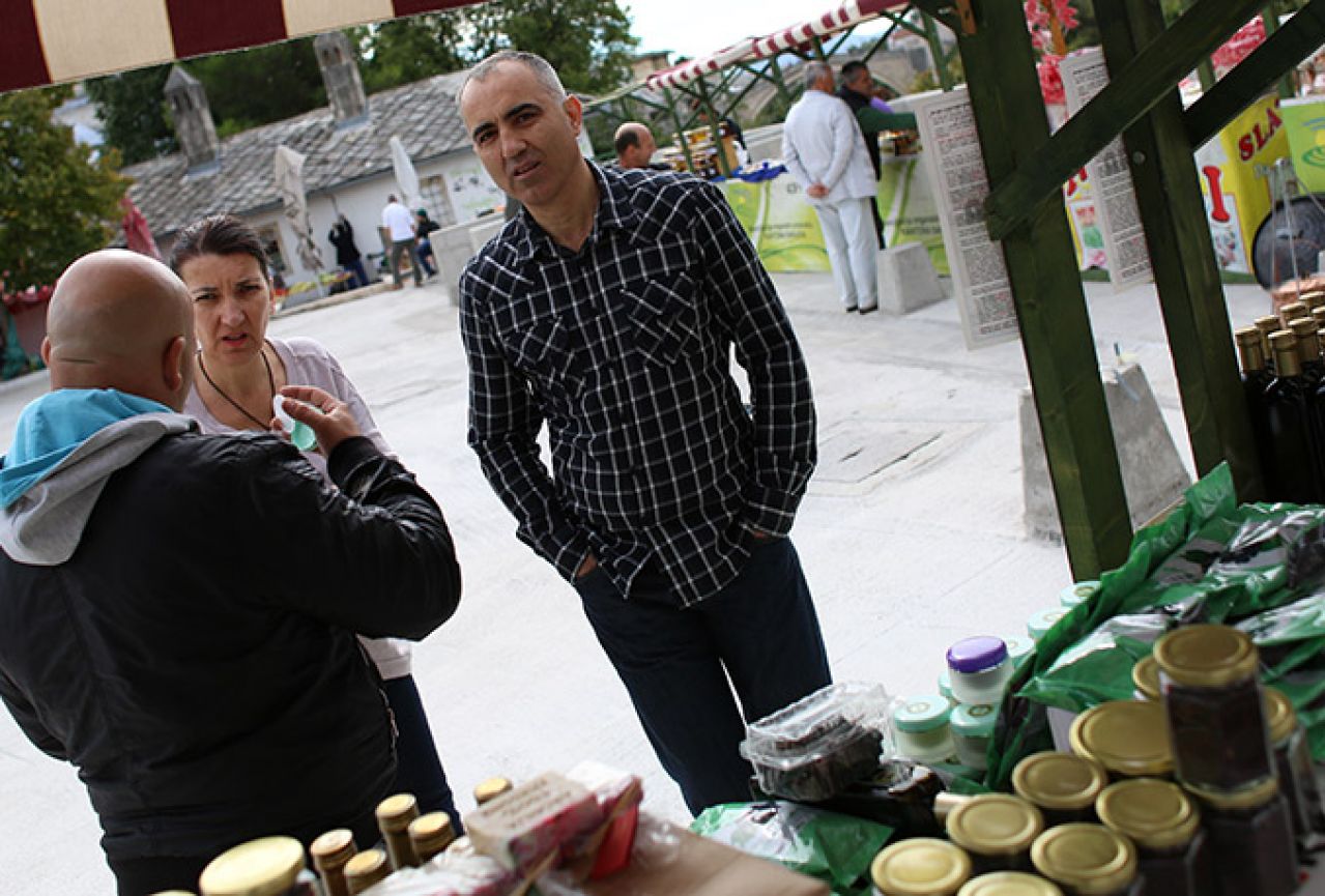 Mostarci uživali u obilju meda i ljekovitog bilja