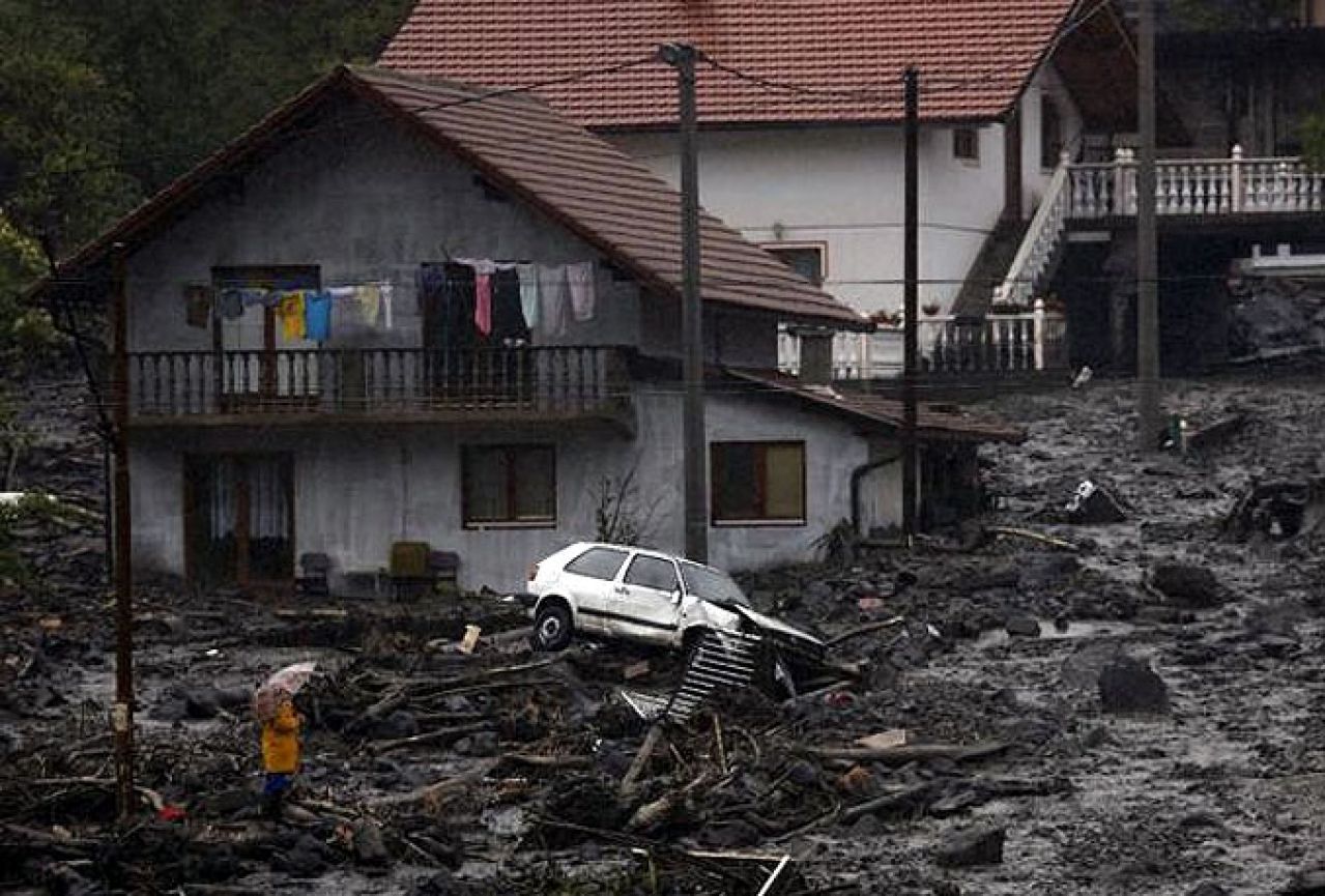 Htjeli su da im se prave vikendice novcem za poplave