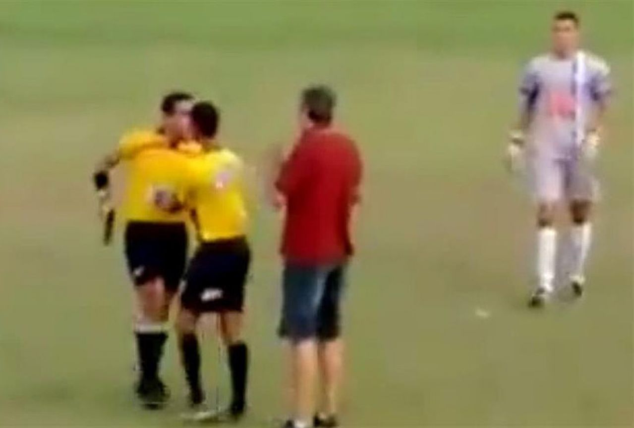 Brazilski nogometni sudac potegnuo pištolj za vrijeme utakmice