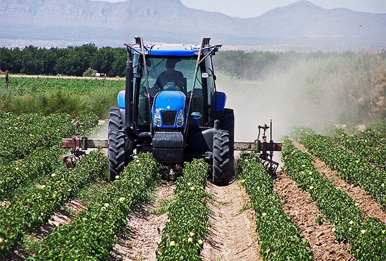 Plavi dizel povoljniji za poljoprivrednike