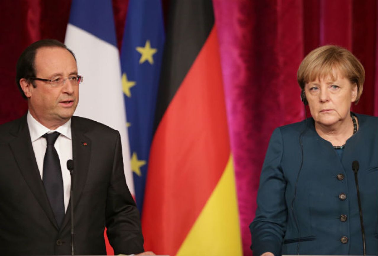 Merkel i Hollande traže od Putina da zračnim udarima gađa isključivo IS
