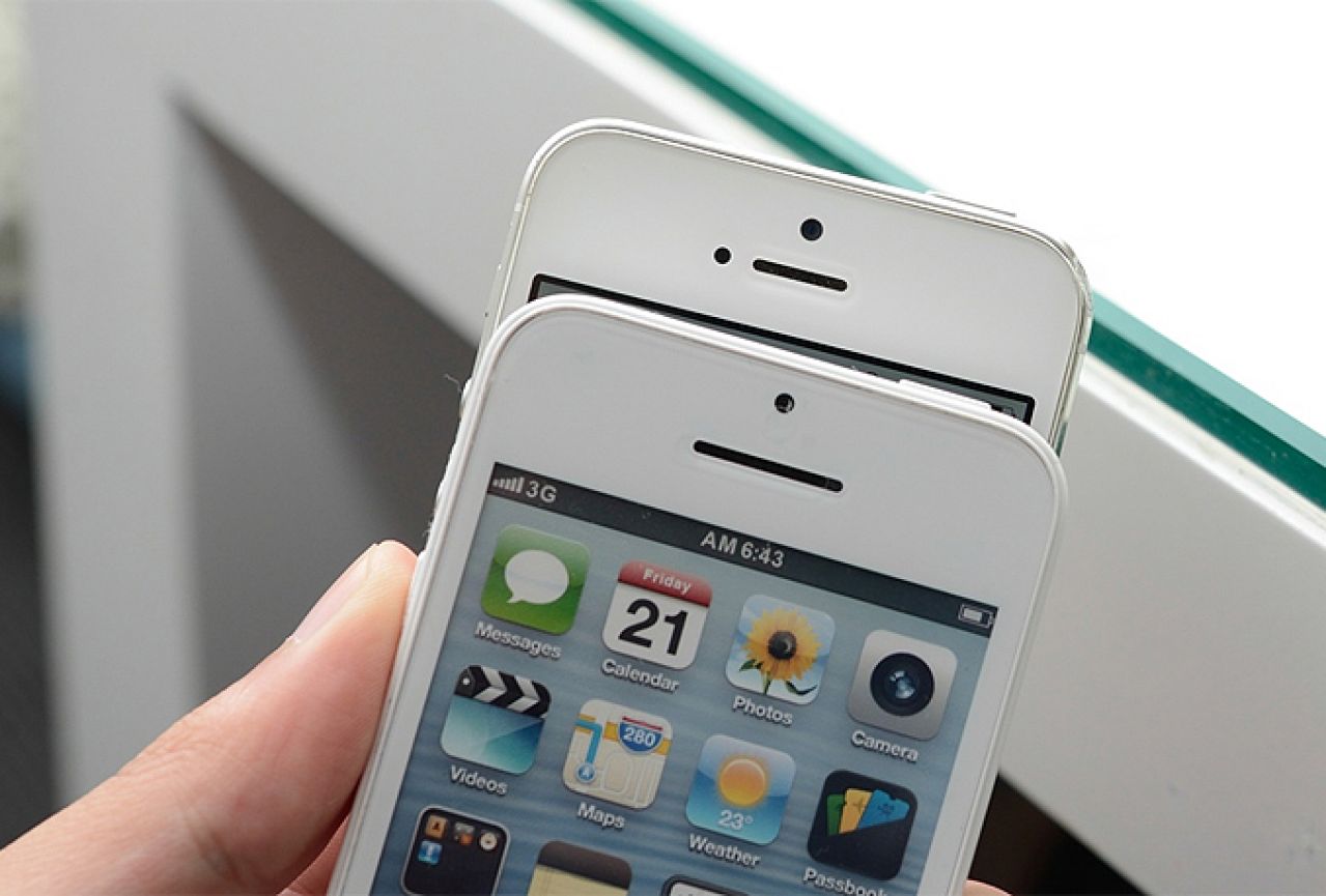 Apple u proljeće predstavlja jeftiniji iPhone?