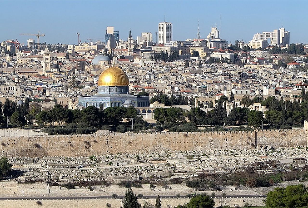 Zbog nasilja, Palestincima ograničen pristup Starom gradu u Jeruzalemu