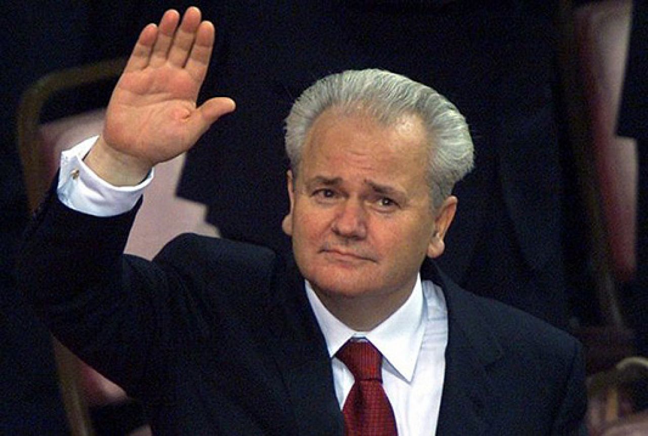 Petnaest godina od Miloševićevog pada