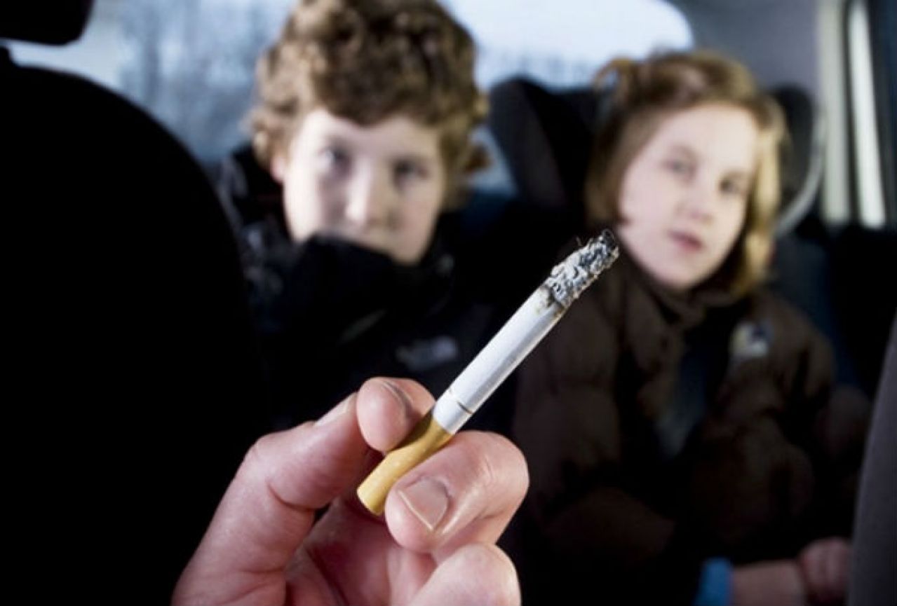 U Federaciji djeca mlađa od 10 godina počinju pušiti