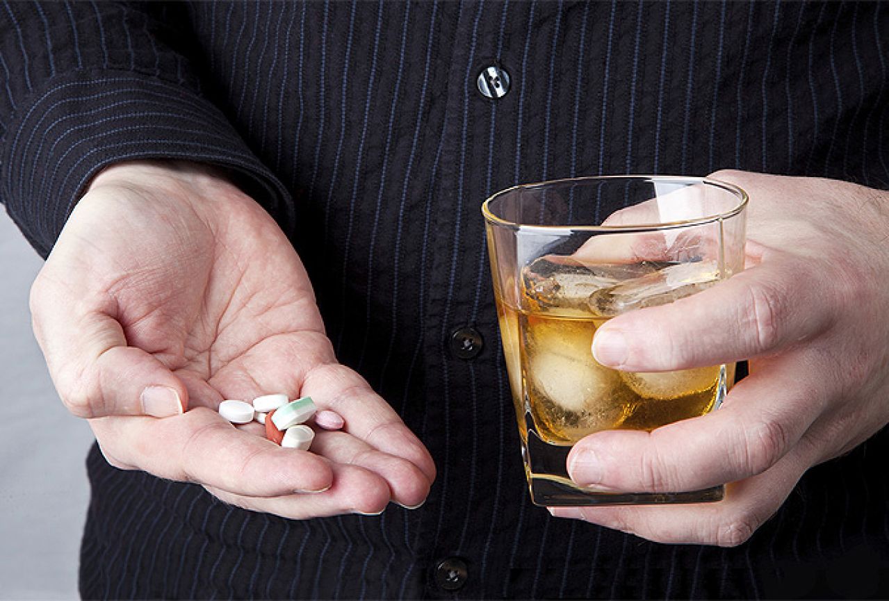 Što će se dogoditi ako pijete alkohol uz antibiotike