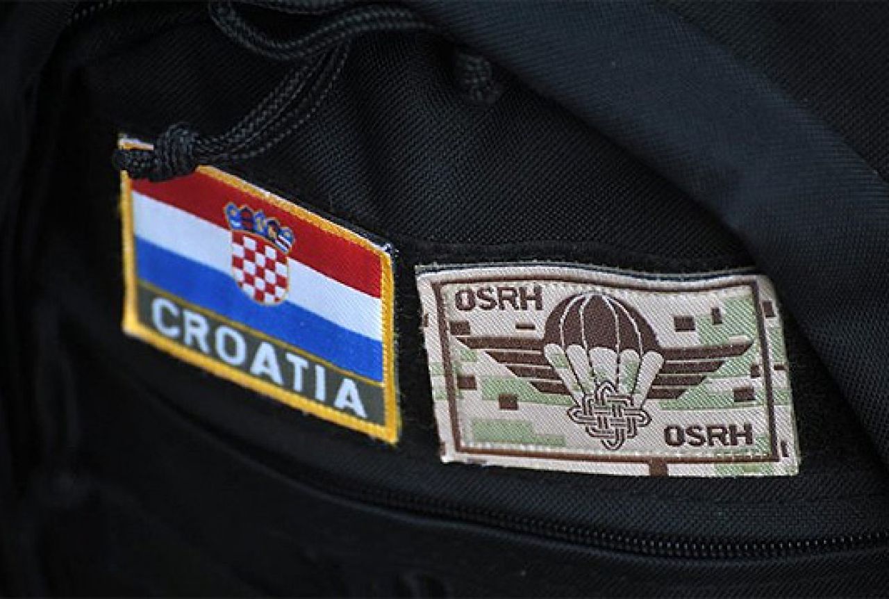 Hrvatska vojska čuva mir u BiH?