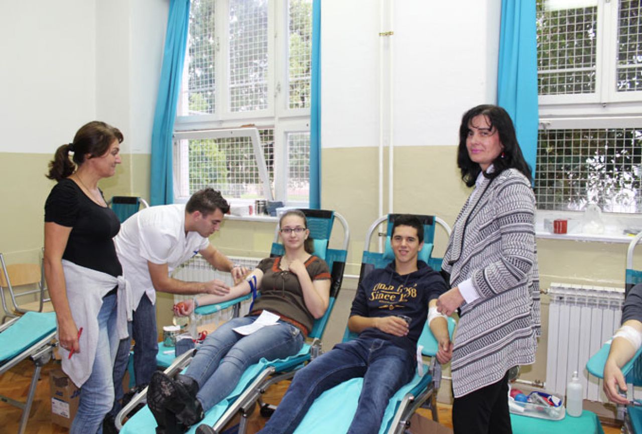 Čapljinski srednjoškolci darovali 20 doza krvi