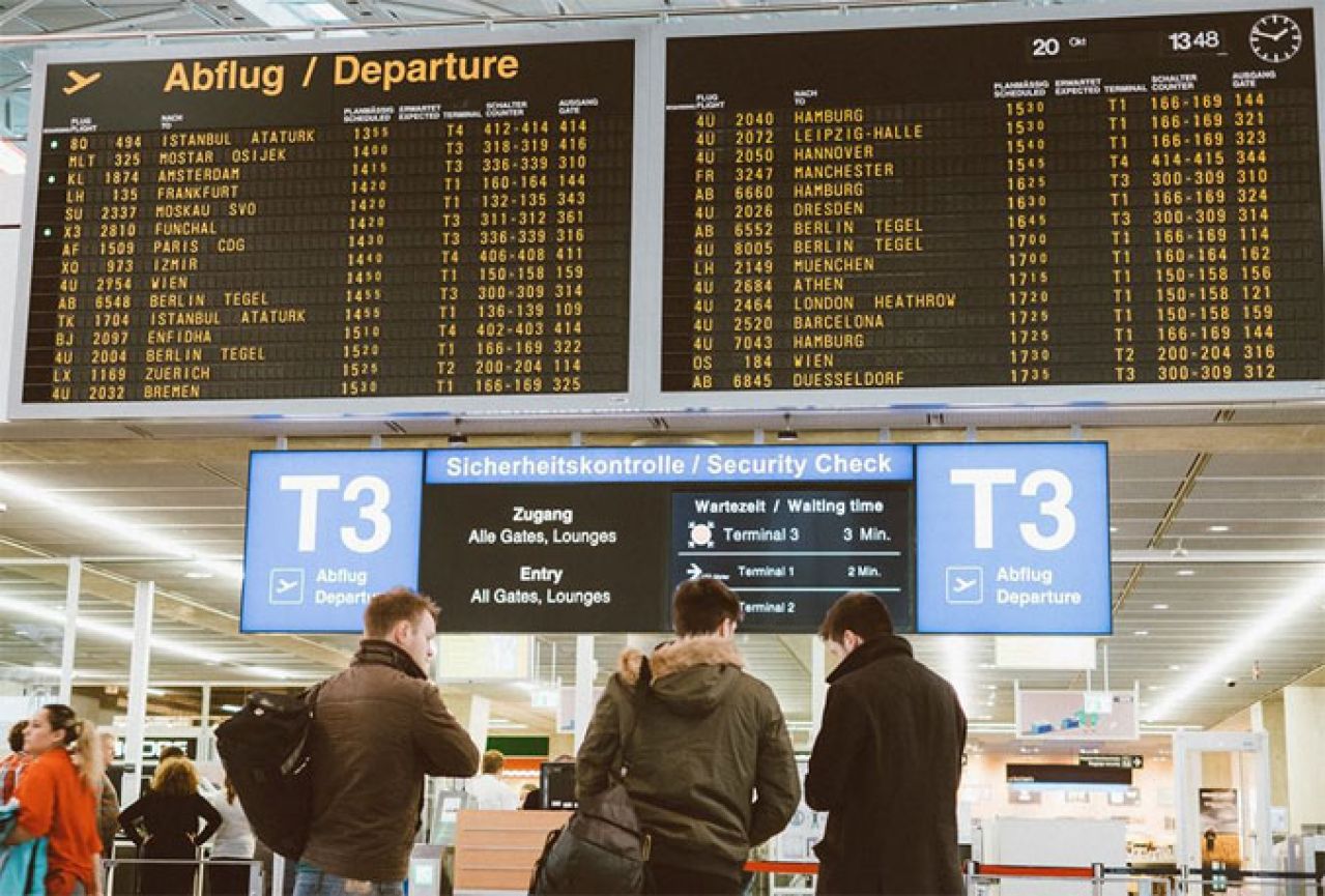 Njemačka će vojnim avionima vraćati imigrante kojima nije odobren azil