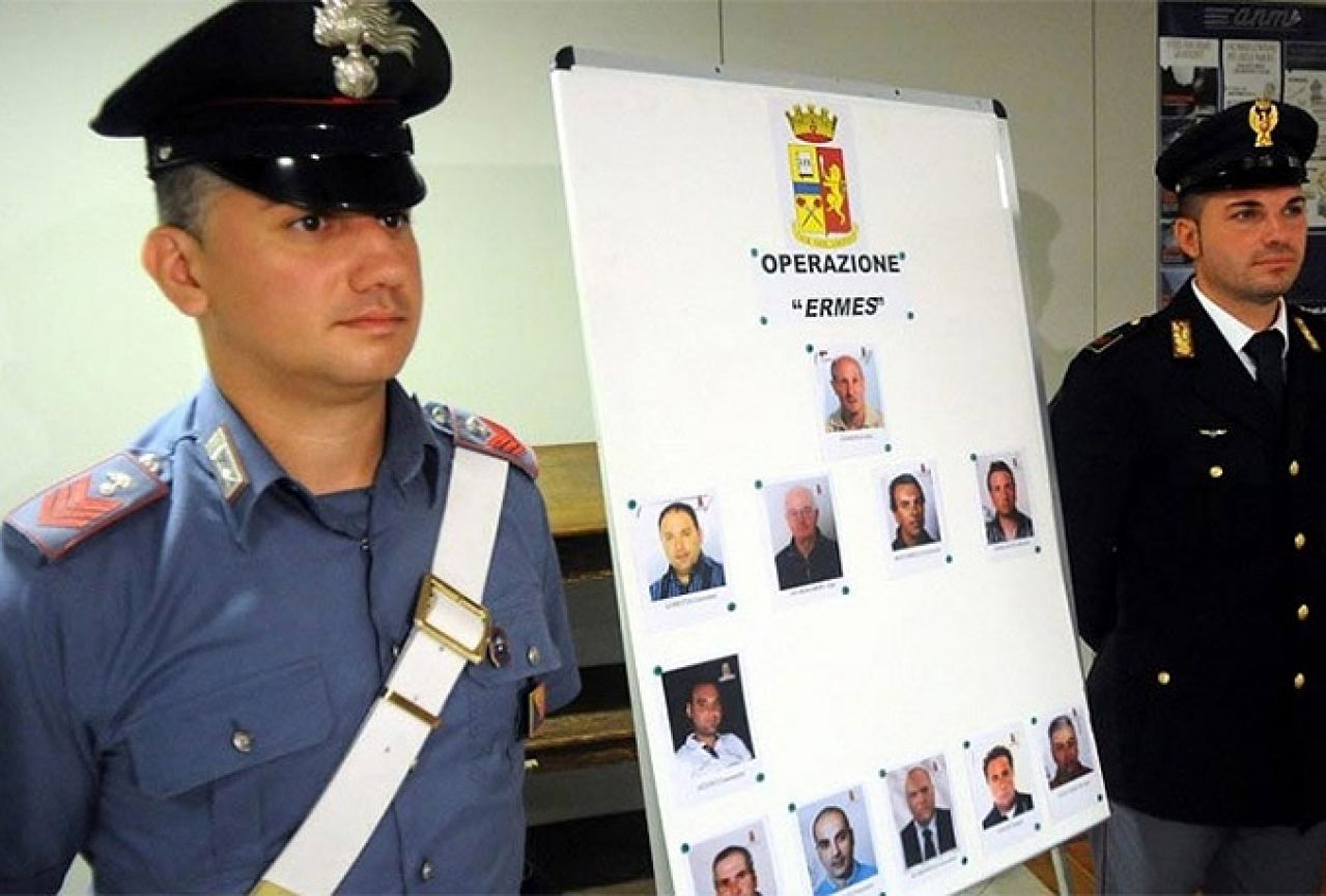 Sicilija: Uhićena 22 mafijaša Coza nostre jer su se poduzeća pobunila