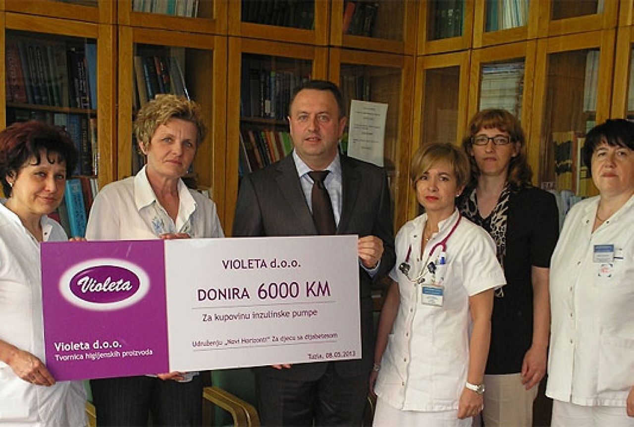 Violeta donirala prvu inzulinsku pumpu UKC Tuzla