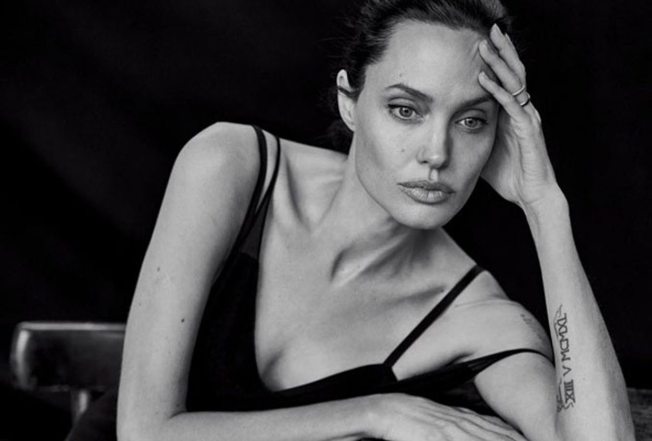 Prekrasne fotografije Angeline Jolie kroz objektiv slavnog fotografa