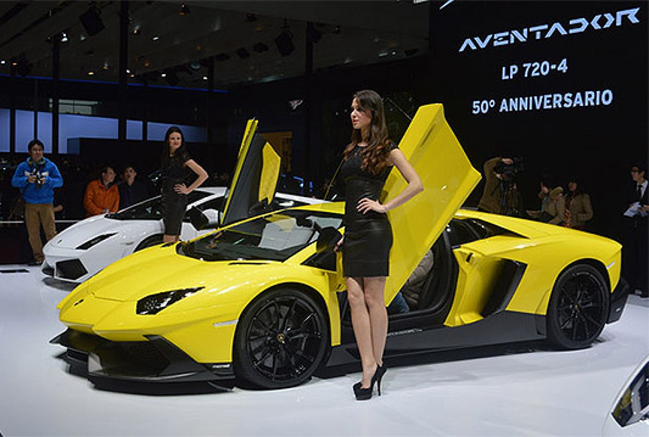 Veličanstvena proslava 50. rođendana Lamborghinija