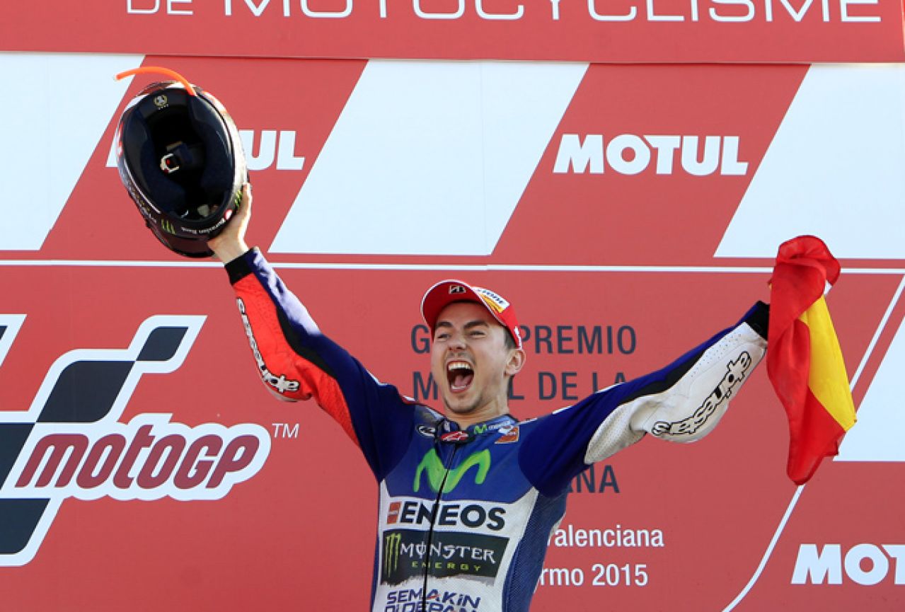 Rossi jurio kao "lud", ali Lorenzo ipak prvak