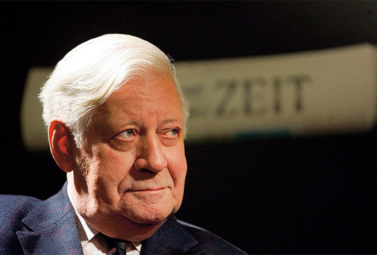 Umro bivši njemački kancelar Helmut Schmidt