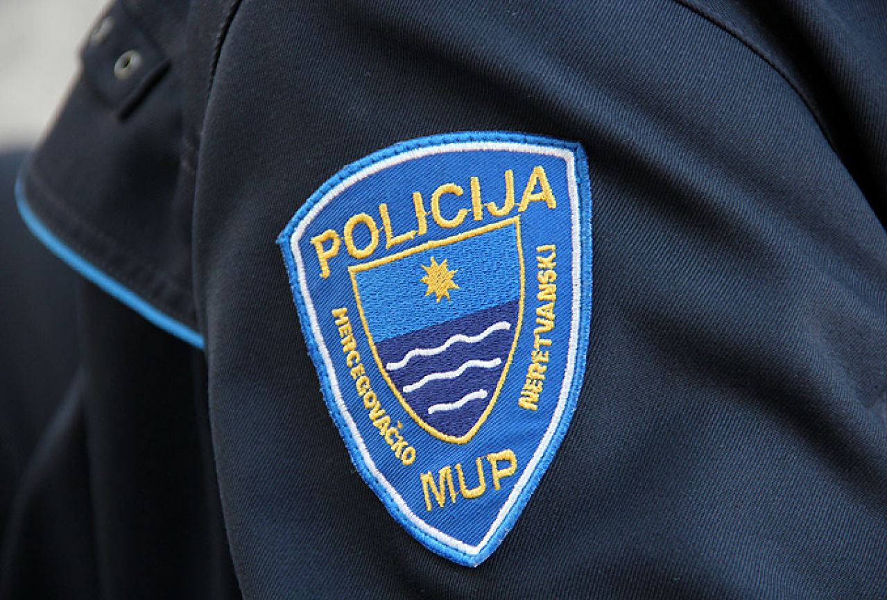 Stolac: Dizalicom nasrnuo na policijsku patrolu