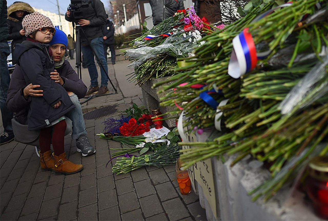 Srbija osudila terorističke napade u Parizu, izrazila solidarnost s Francuskom