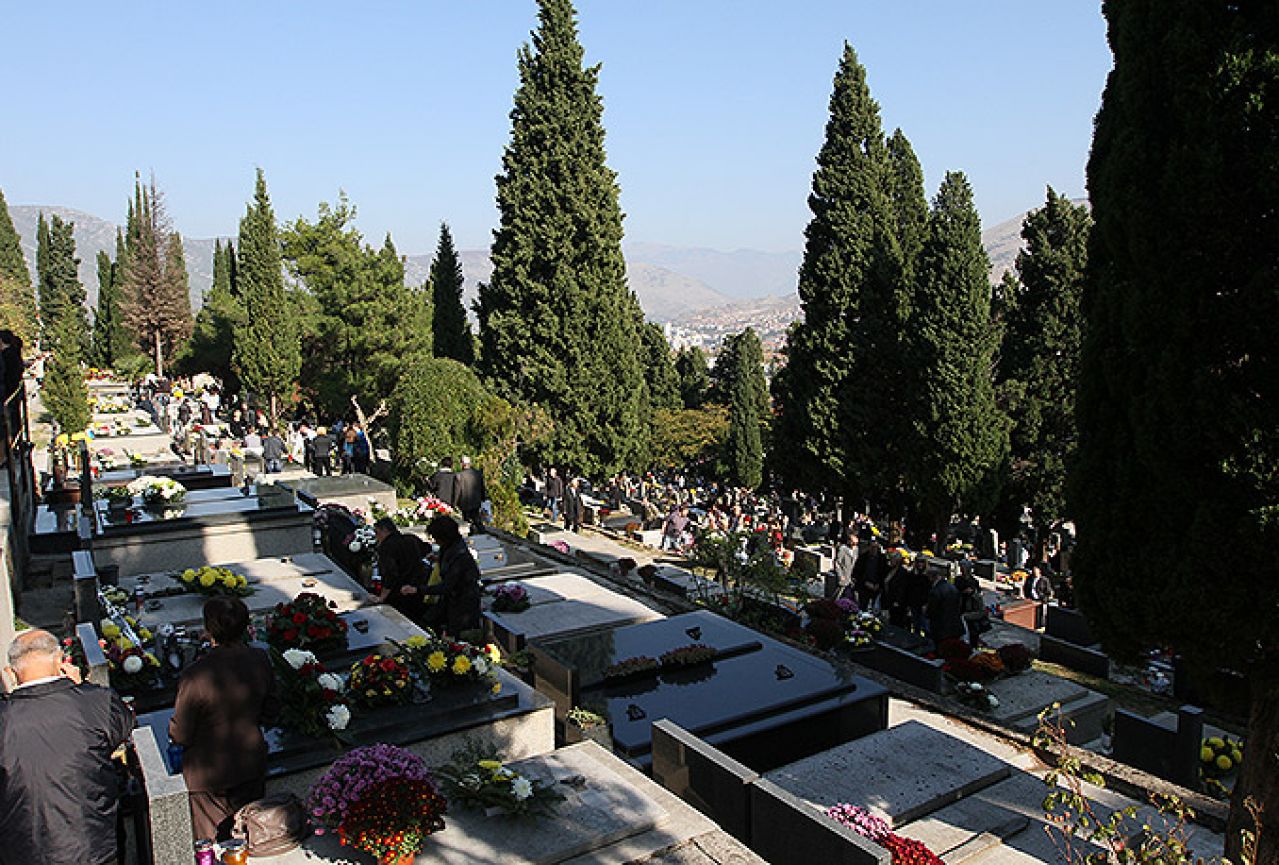 Mostar: Iz obiteljske grobnice nestalo tijelo pokojnika
