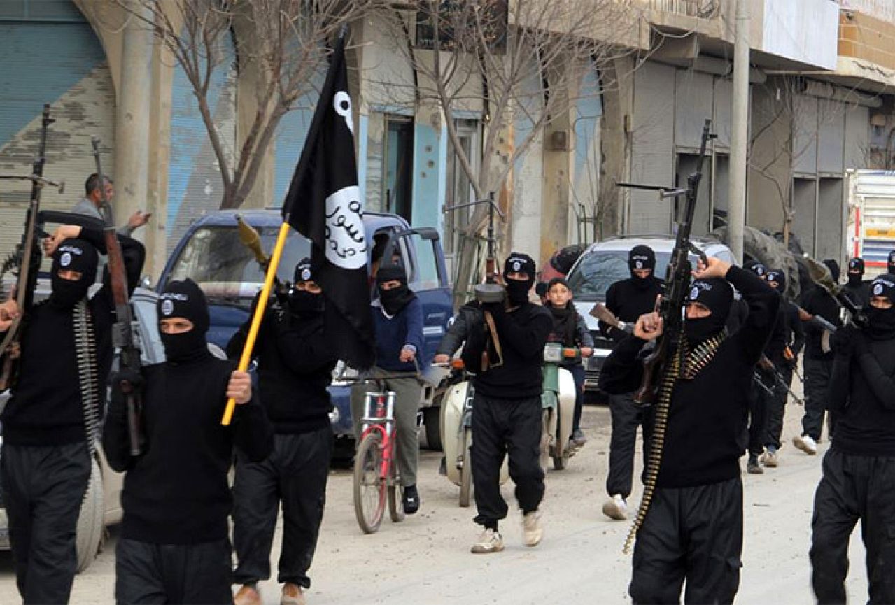 Na tursko-sirijskoj granici privedeno osam pripadnika ISIL-a