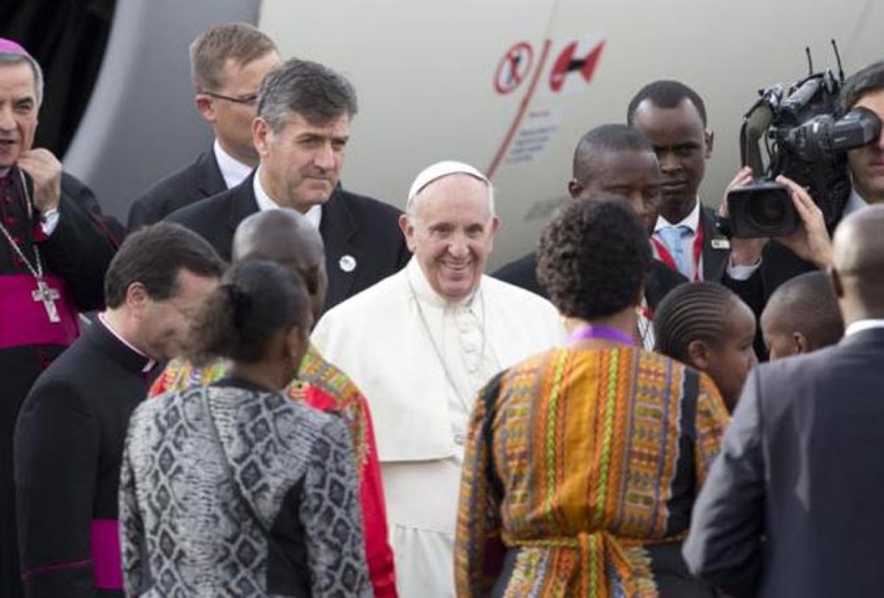 Papa doputovao u Srednjoafričku Republiku - Posljednju i najopasniju dionicu puta po Africi