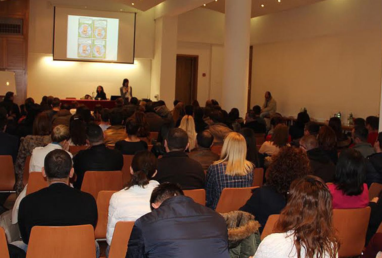 Mostar: Održano predavanje o planiranju obitelji i liječenju neplodnosti 