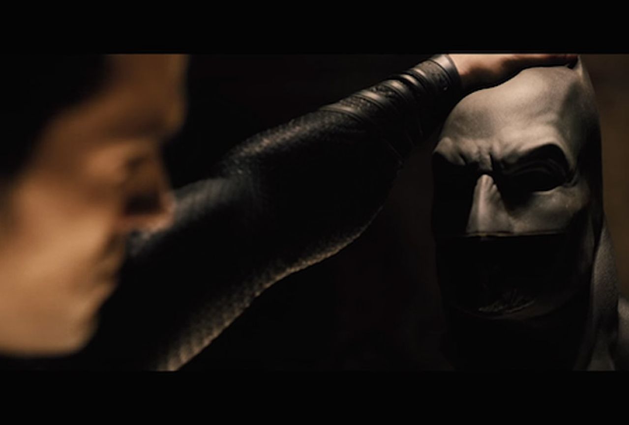 Doznajte tko se krije ispod maske... Objavljen teaser za film 'Batman protiv Supermana'