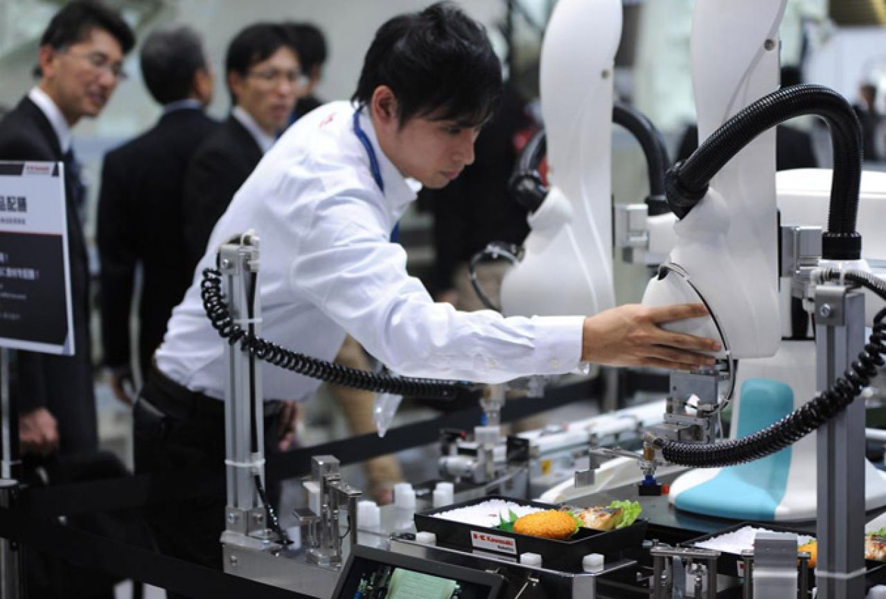 Međunarodni sajam robota u Tokiju: Robot "kuhar" oduševio posjetitelje