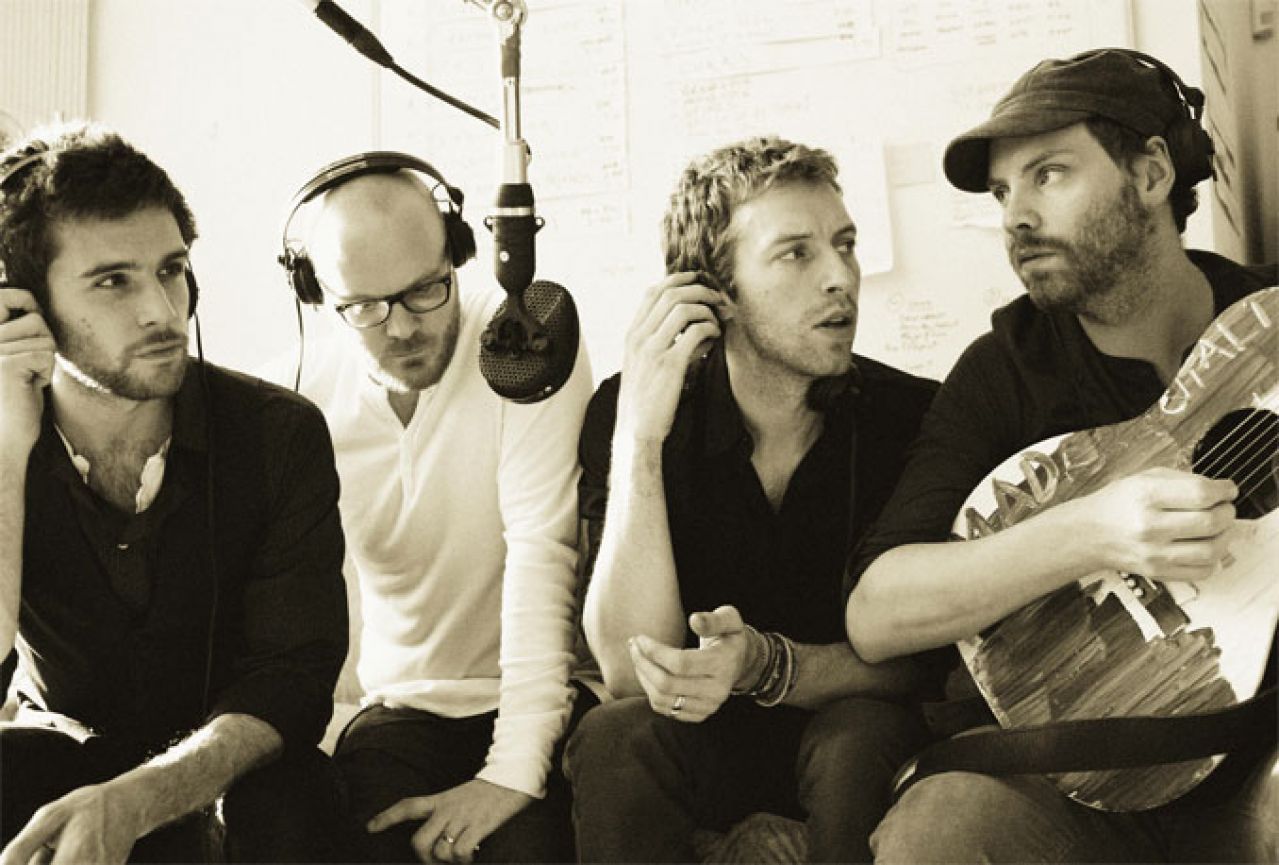 Coldplay nastupa u poluvremenu Super Bowla
