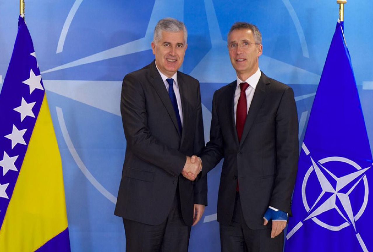 Stoltenberg: BiH mora na Summitu 2016 trasirati put ka članstvu u NATO