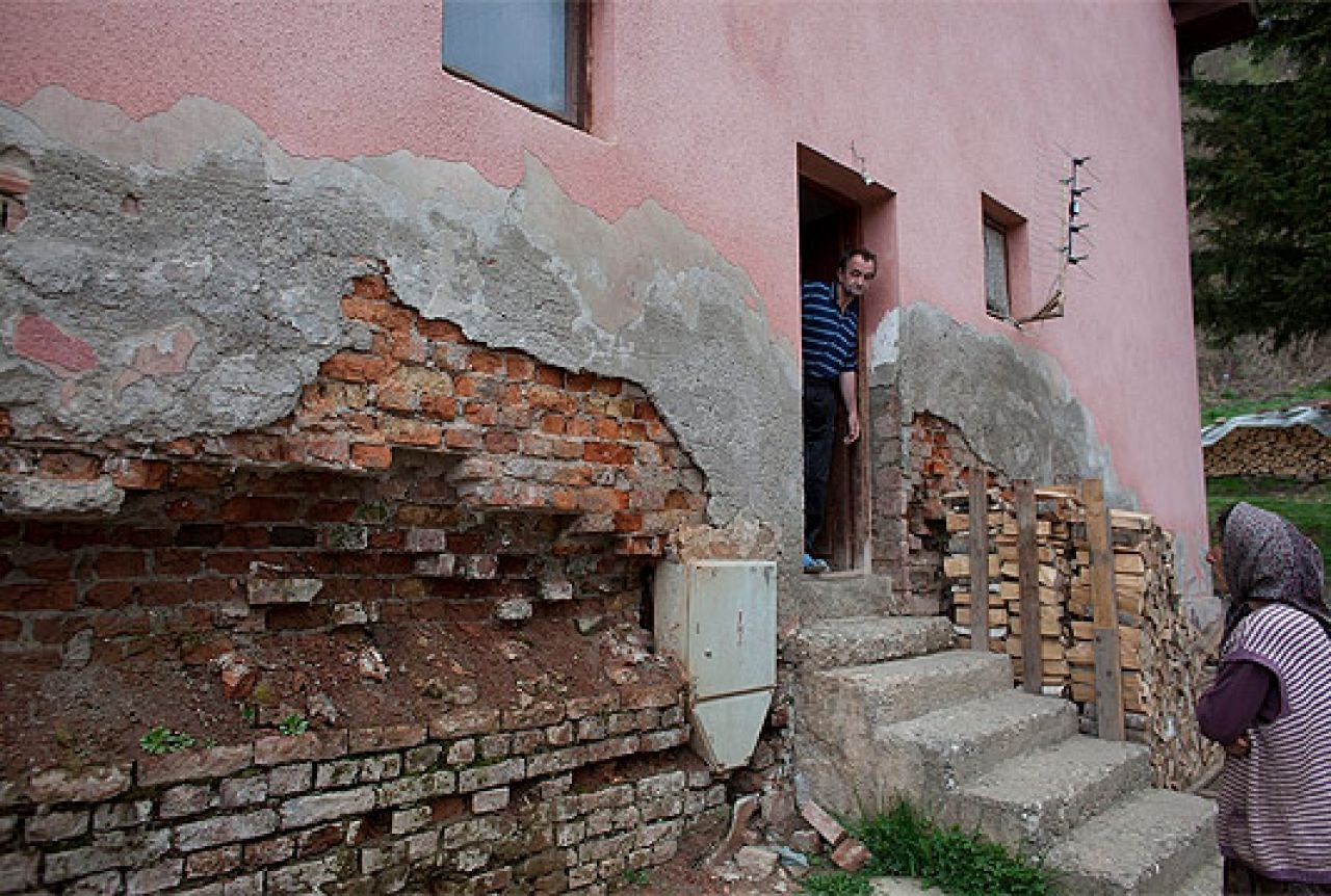 Dvadeset godina nakon rata: Sedam tisuća ljudi u BiH bez krova nad glavom