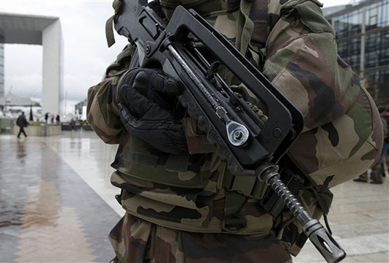 Ženeva u stanju pripravnosti, policija lovi četvoricu terorista iz Pariza