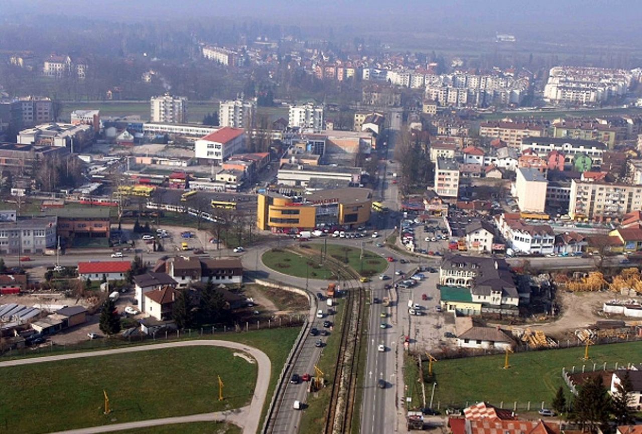Sarajevo: 31-godišnjak bombom gađao poslovne prostore