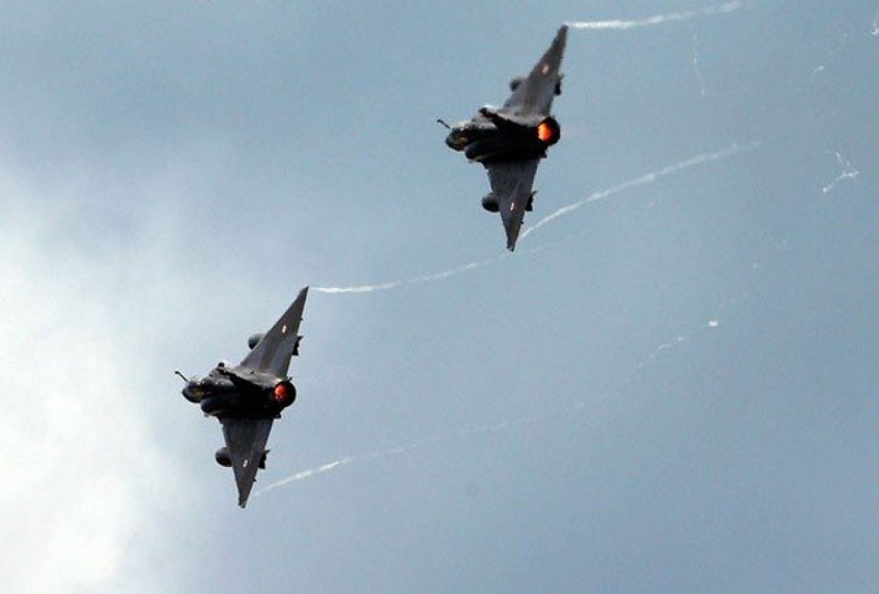Francuska ispalila krstareće rakete zrak-zemlja na položaje ISIL-a