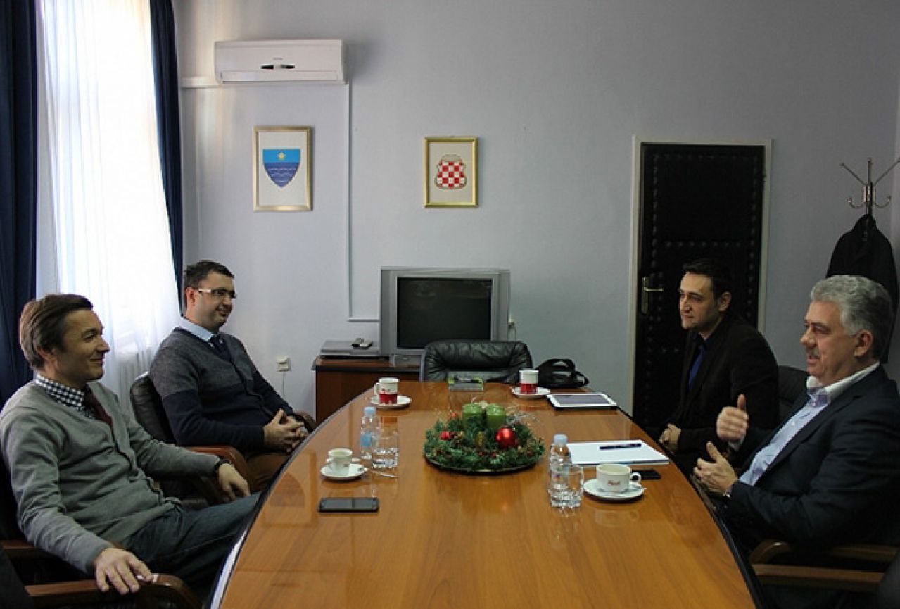 Herceg i Hadžović susreli se sa ravnateljima HNK i Narodnog pozorišta Mostar