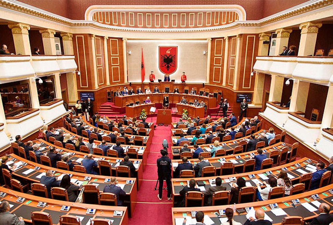 Hrabar korak: Albanija izbacuje kriminalce iz politike