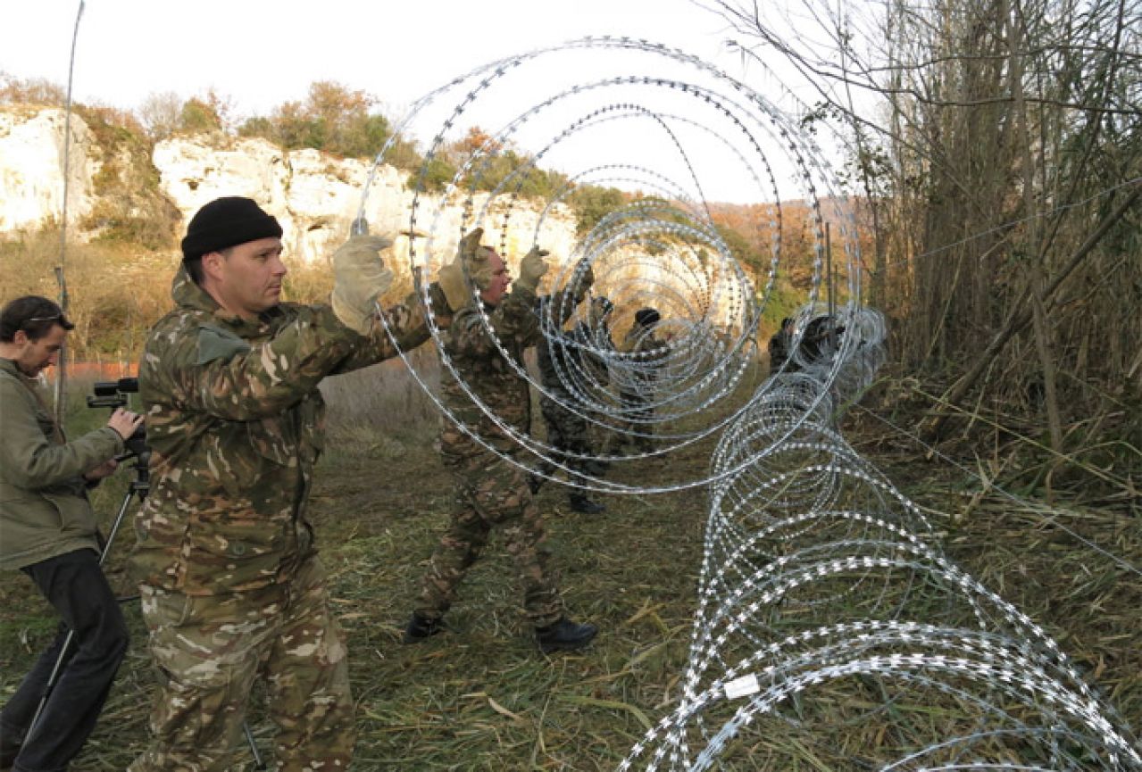 Hrvatska očekuje da Slovenija sama ukloni žicu