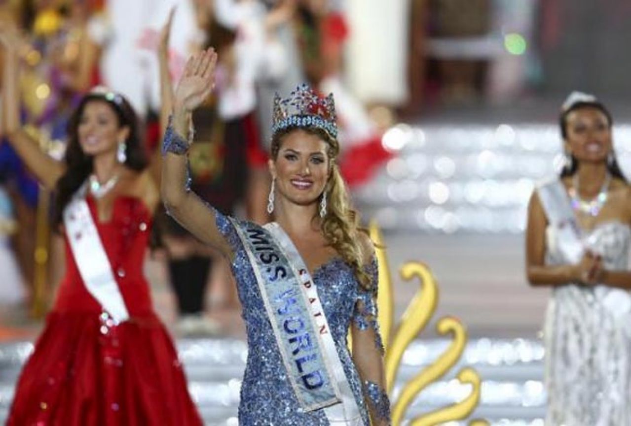 Španjolka Mireia Lalaguna Royo Miss svijeta 2015